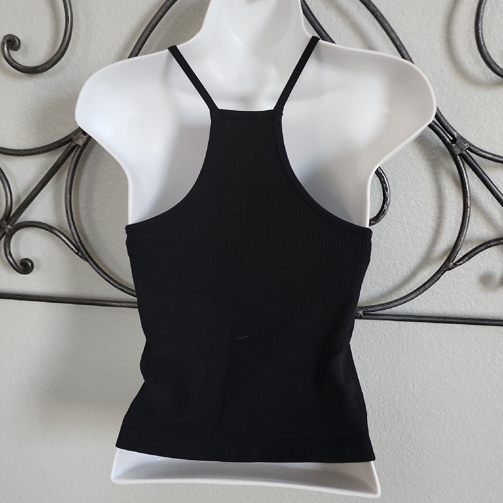 Padded Crop Top, Ribbed - Picture 2 of 4